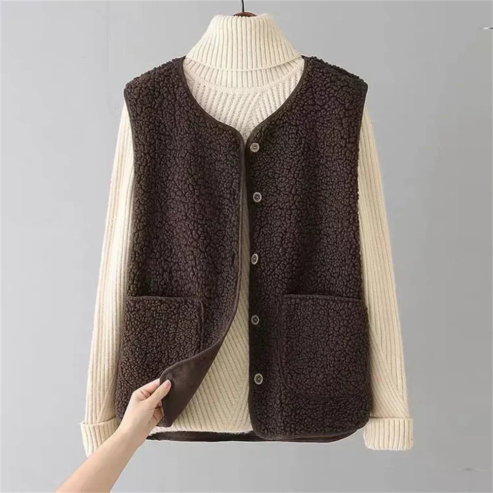 Body - Women's Soft Gilet with Buttons and Pockets