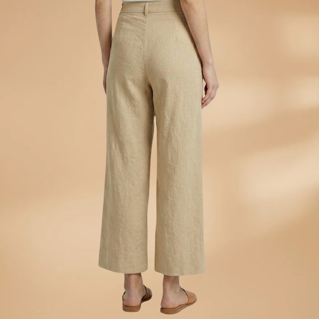 High-Waisted Relaxed Fit Women's Trousers with Side Pockets for Everyday Comfort 3