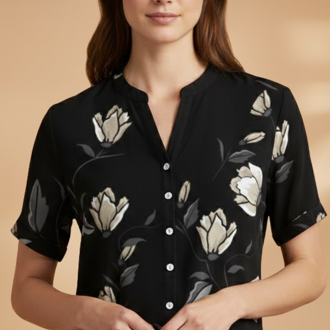 Relaxed Fit Women's Summer Blouse in Lightweight Fabric - Versatile Casual Top 3